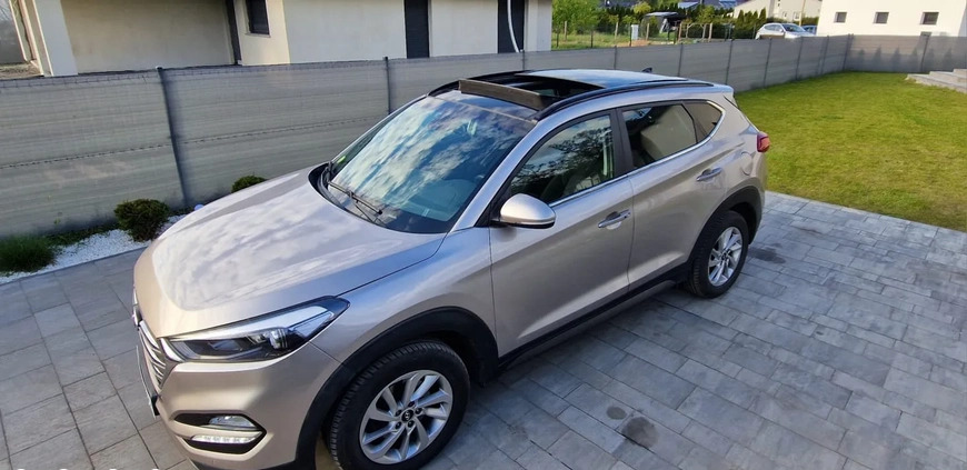 Hyundai Tucson cena 59999 przebieg: 147000, rok produkcji 2016 z Żagań małe 37